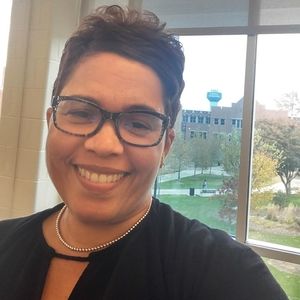 Meet your Posher, Maxine